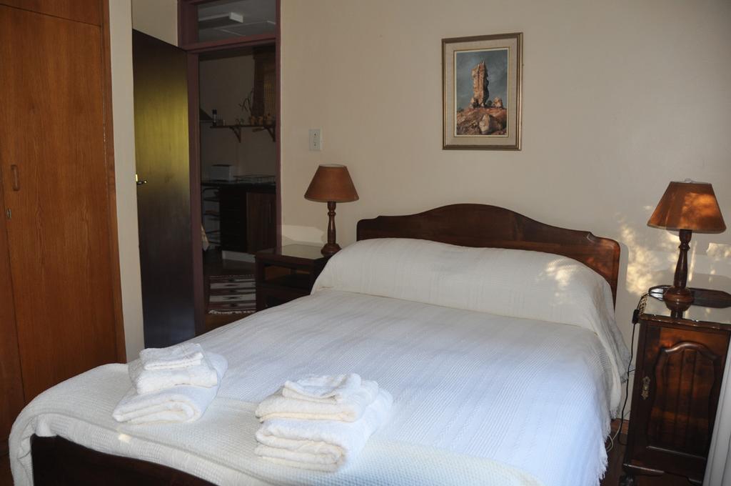 Kierie Kwaak Self Catering Villa Stellenbosch Exteriör bild