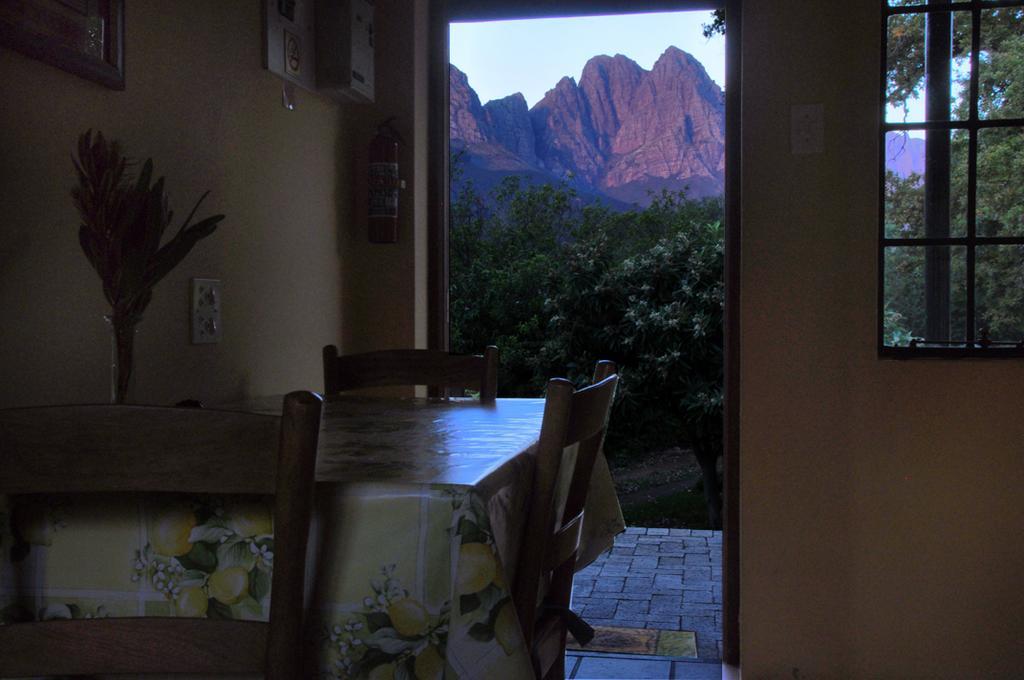 Kierie Kwaak Self Catering Villa Stellenbosch Exteriör bild
